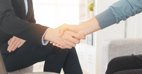 ขายประกันดีไหม ? จะเป็นตัวแทนหรือนายหน้าต้องทำอะไรบ้าง